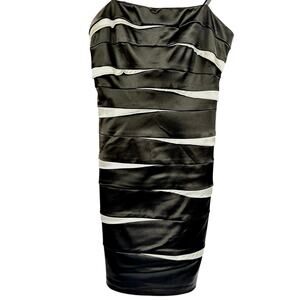 Vintage Betsy & Adam Y2K black & white strapless satin bodycon dress size 8